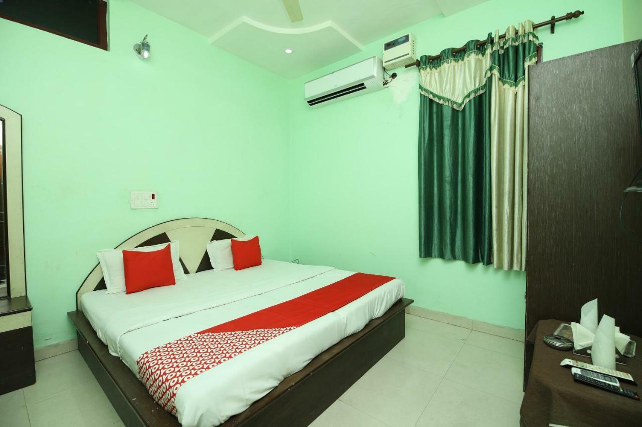 Hotel Deep Palace Jind Екстериор снимка