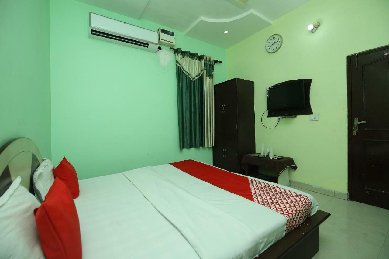 Hotel Deep Palace Jind Екстериор снимка